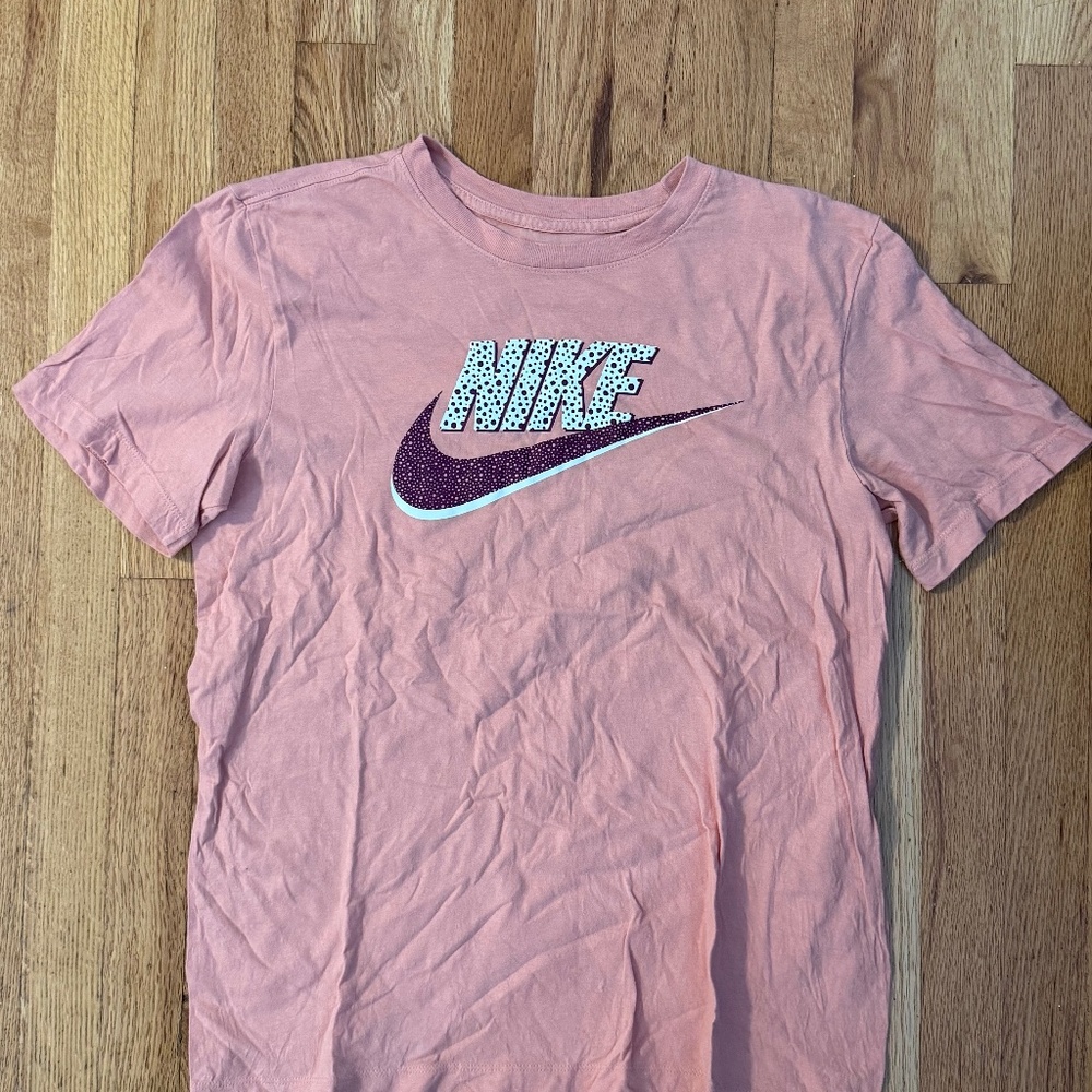 Men’s Nike t-shirt